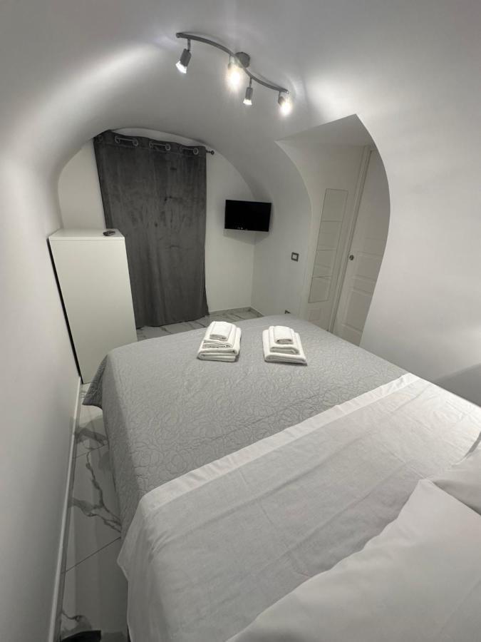 Mavy House Napoli Apartment Bagian luar foto